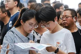 可能真有问题？今日“摩擦”前 波杰姆斯基已疑似2次不满维金斯